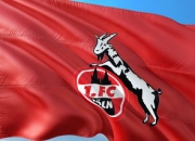 开云棋牌下载-曼联轻取皇马，莱万乌龙送礼德甲——欧冠激战中的惊人反转