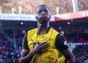 开云棋牌平台-德甲榜首之争：拜仁慕尼黑稳坐领先位置，谁能挑战他们的王座？的简单介绍