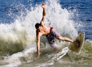 开云棋牌试玩-橙色郁金香凋零于阿尔卑斯山麓，维尼修斯导演的瑞士钟表终结荷兰神话