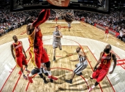 开云棋牌平台-总决赛之夜，孔德全场最佳无争议，改写历史的东方传奇