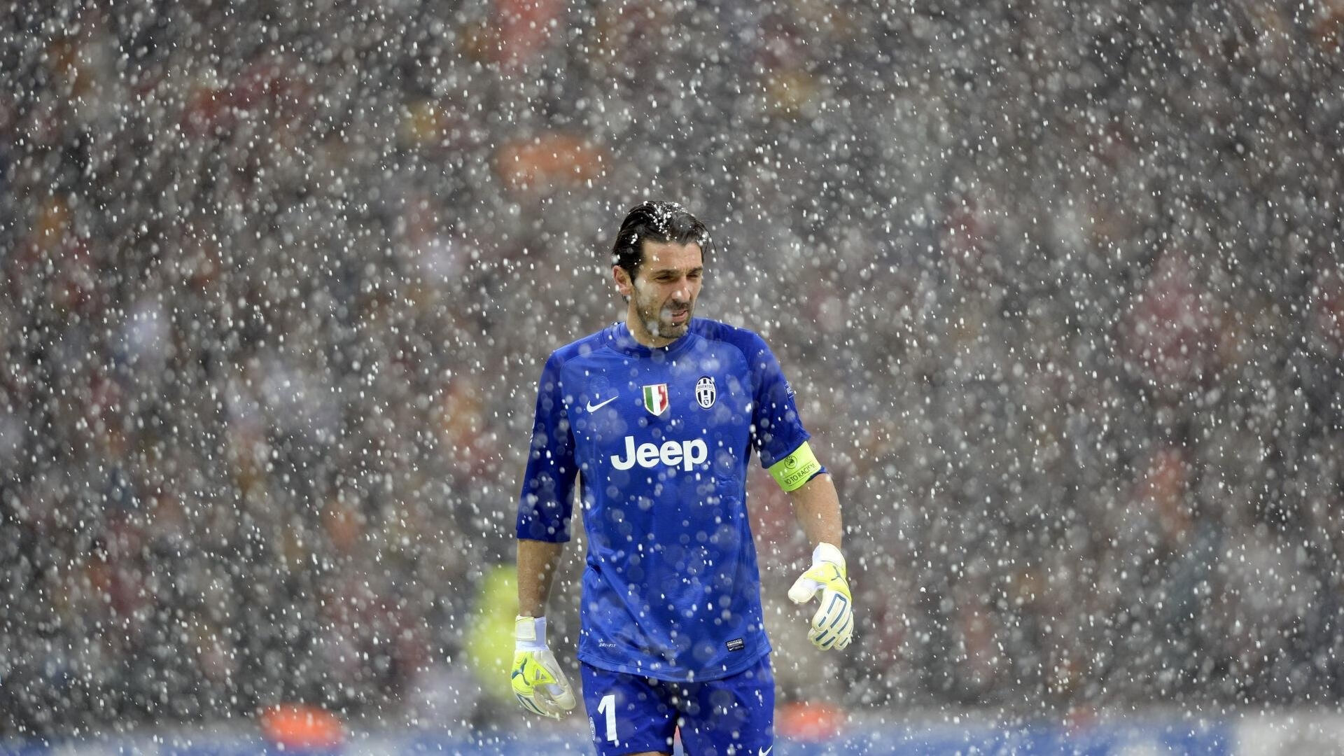 三笘薰的魔法时刻，当摩纳哥的钻石遇见加纳的黑星，谁才是真正的大场面先生？