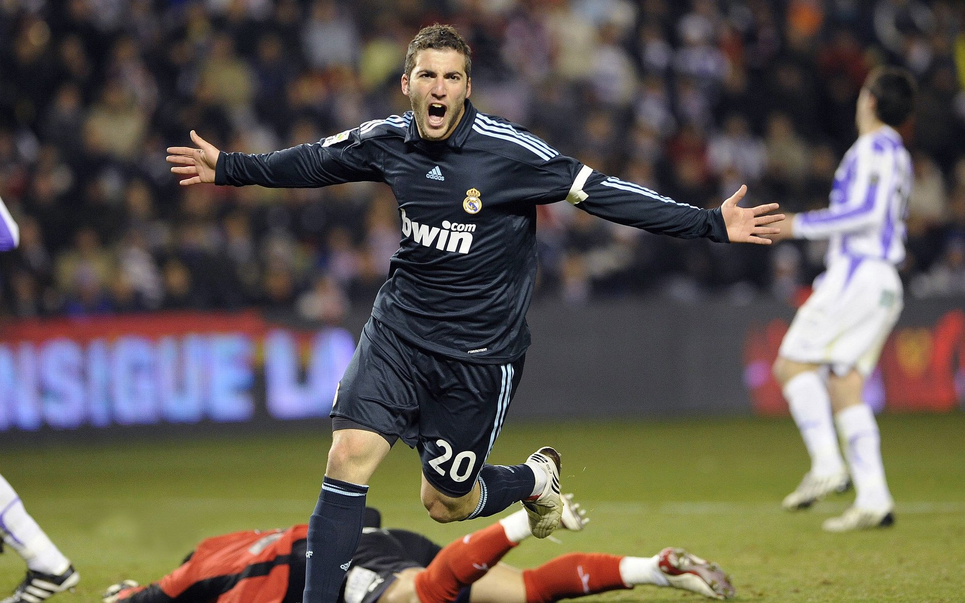 北非雄鹰的逆袭，罗德里戈关键一击，阿尔及利亚收割奥地利