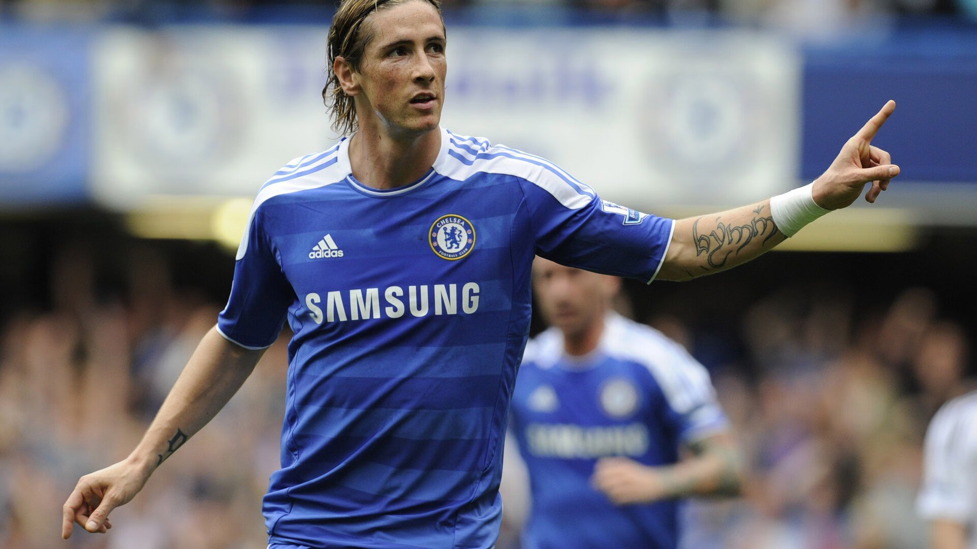 当冷门与接管同时上演，足球世界的不可预测之美