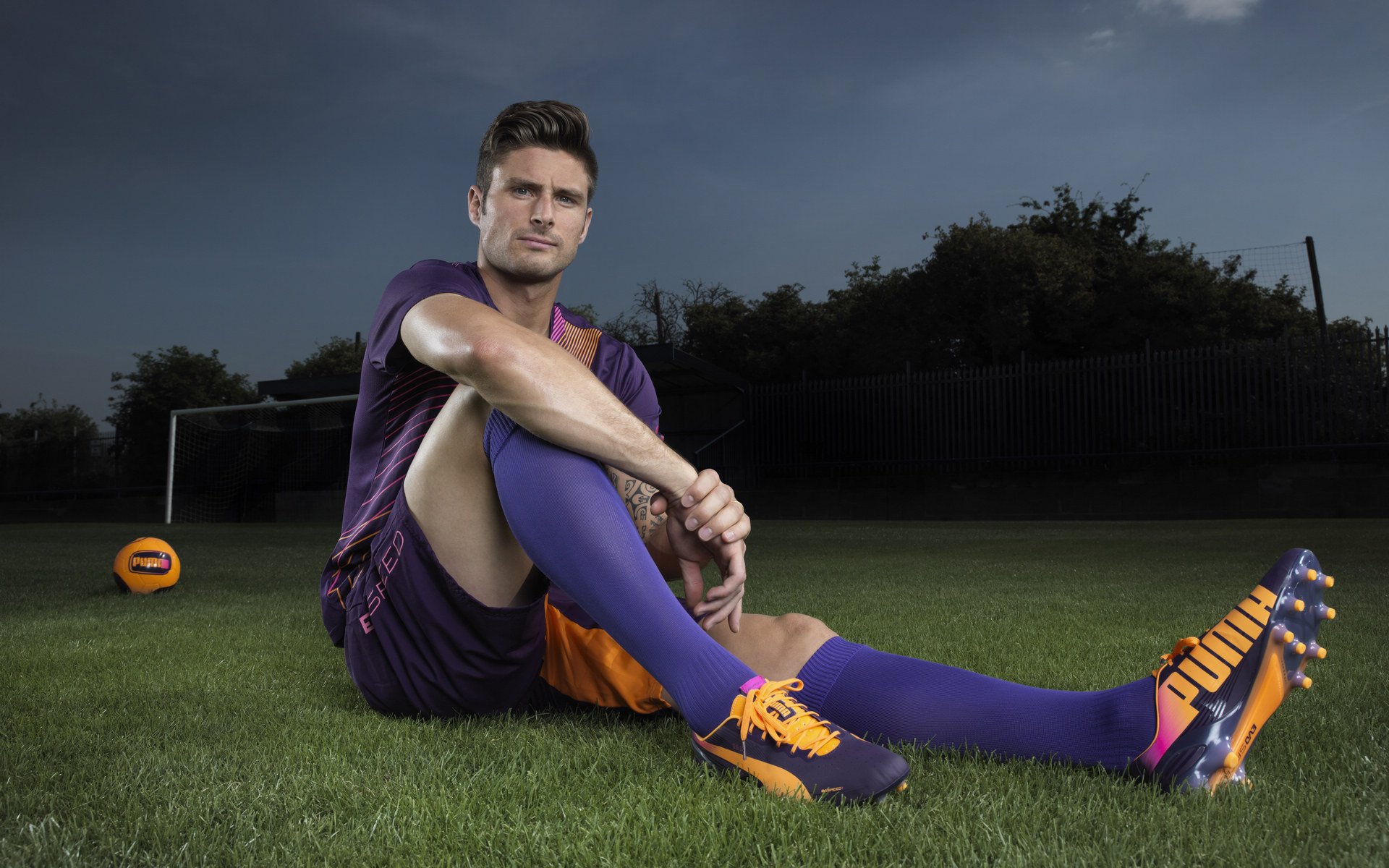 逆风翻盘之光，波兰英雄重塑多特蒙德宿命，奥亚尔萨瓦尔领航胜利之路